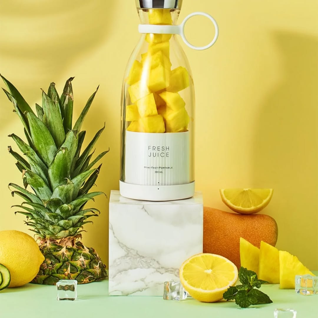 Portable mini 4 Blade Juicer Blender | for Shakes, Juices & Smoothies | Battery operated | USB Rechargeable | Automatic operation | 420 mL Capacity|