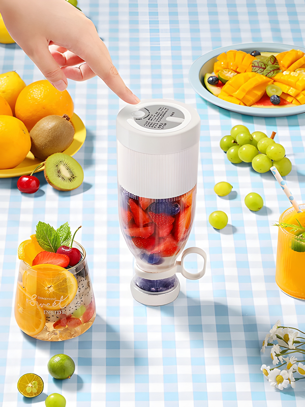 Portable mini 4 Blade Juicer Blender